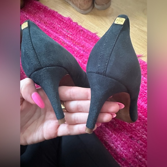 Tory Burch Ivy Low-Heel Suede Pump Navy - Picture 8 of 16